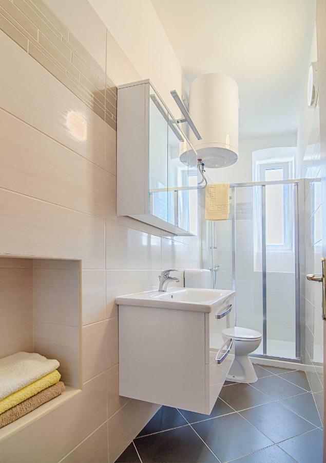 Apartment Zora & Natale Pula Luaran gambar